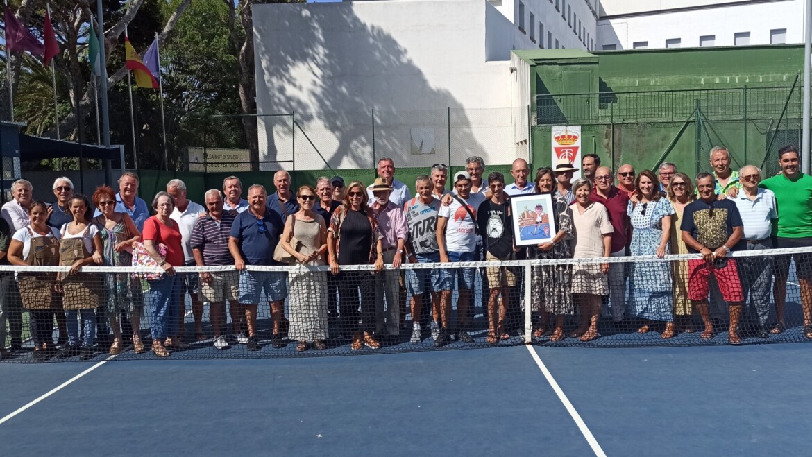 Homenaje al presidente del Real Tenis Club de Cádiz, José Antonio Jover
